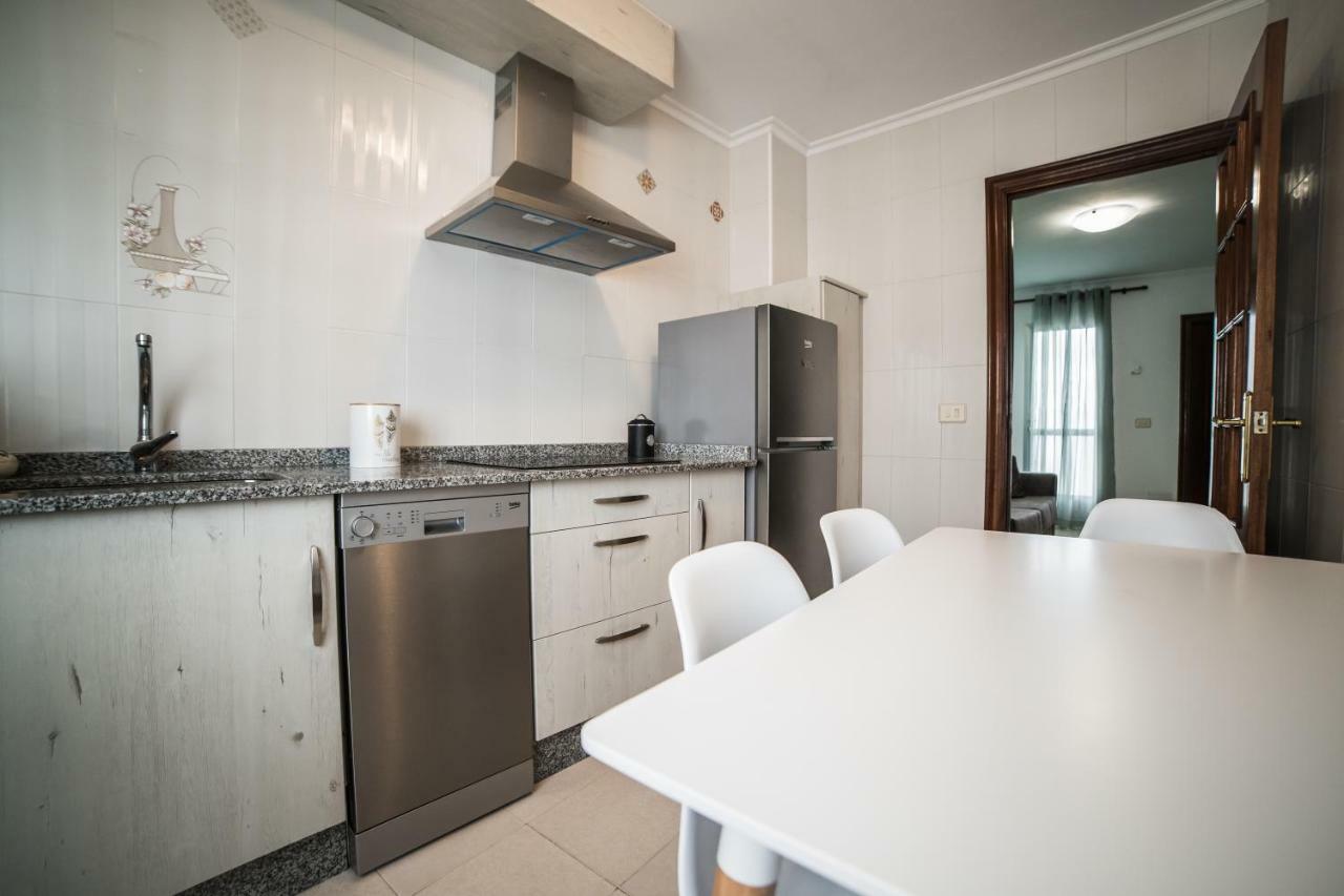 Apartamentos Enteros O Lagar Melide Extérieur photo